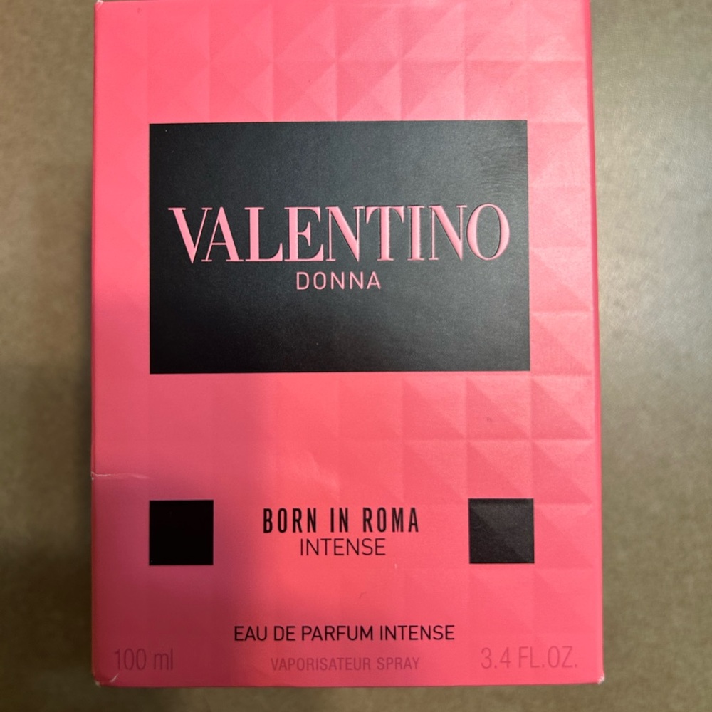 Valentino Pink Packaging